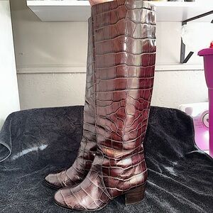 ELIE TARHARI (EU37) CROCODILE TALL BOOTS